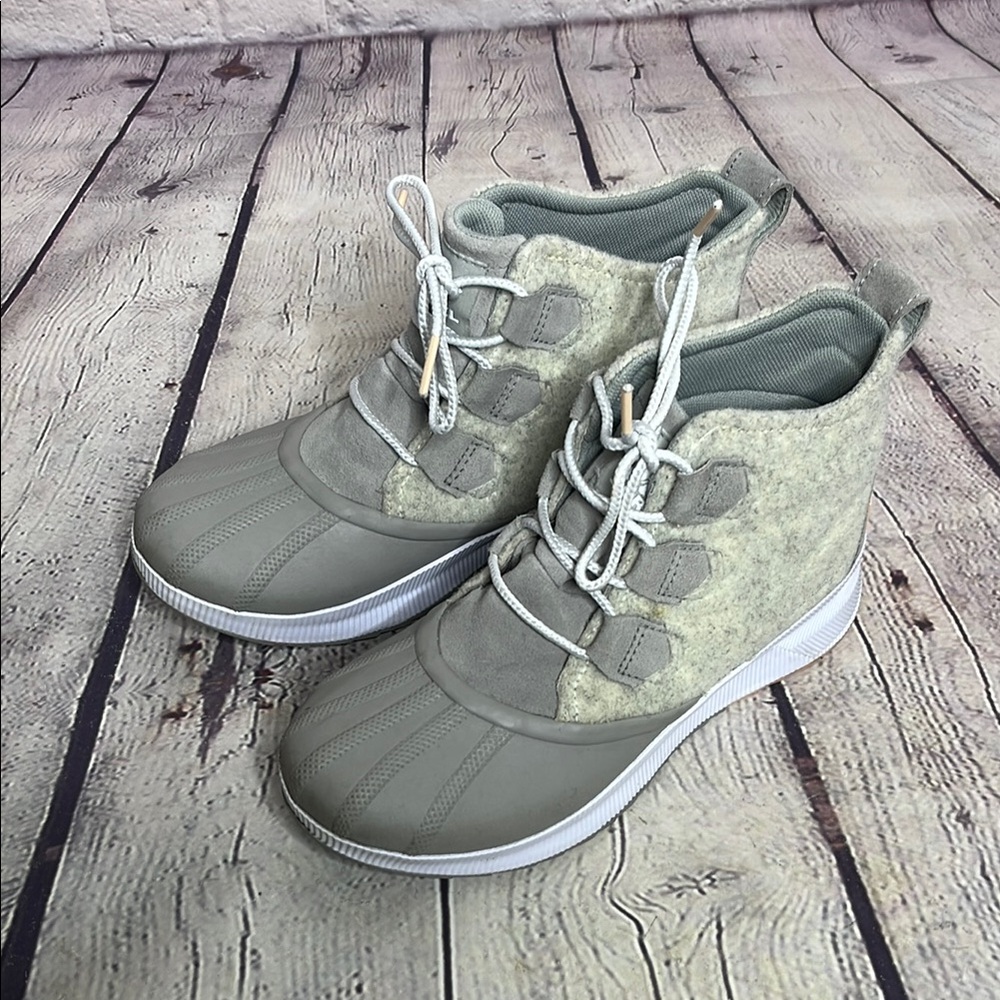 SOREL Out N About III Classic Waterproof Boots